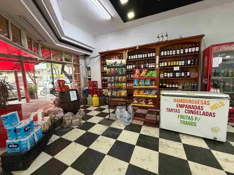 Avenida Hipólito Yrigoyen 900