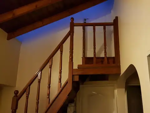 Casa 5 ambientes con 3 baños