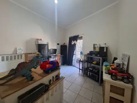 Depto Tipo Casa en Venta en Adrogue, USD 79.000