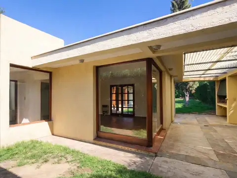 Casa en Alquiler de 3 dormitorios