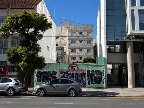Terreno en Venta en Plaza Mitre, USD 590.000