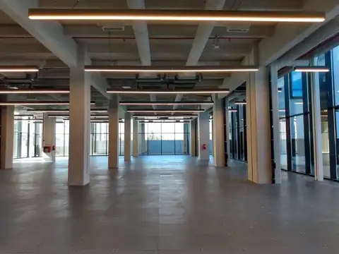 Oficina Monoambiente con 4 baños