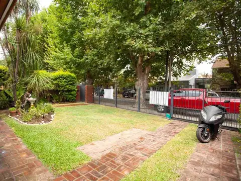 Casa 5 ambientes con 3 baños