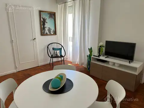 Esmeralda al 800 entre Av. Cordoba y Paraguay