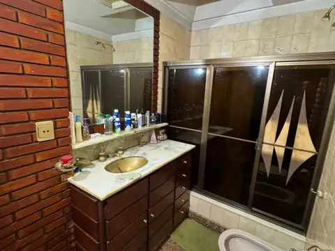 VENTA PH TIPO CASA 4 AMBIENTES EN VILLA INSUPERABLE