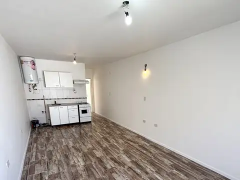 Zuviría 900, Piso 1