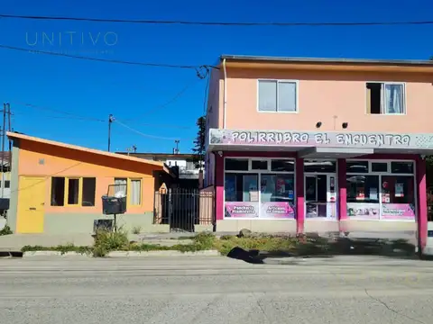 Complejo en venta - PHs y local comercial