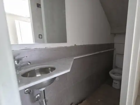 Casa 3 ambientes con 2 baños