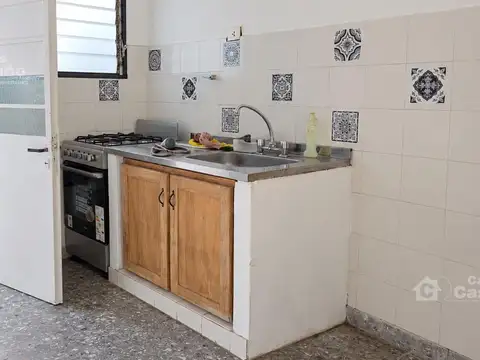 Depto Tipo Casa en Alquiler en Florida Mitre/Este, $ 1.400.000