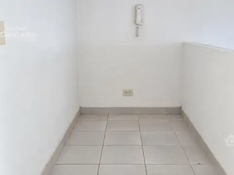 Depto Tipo Casa en Alquiler 40 años