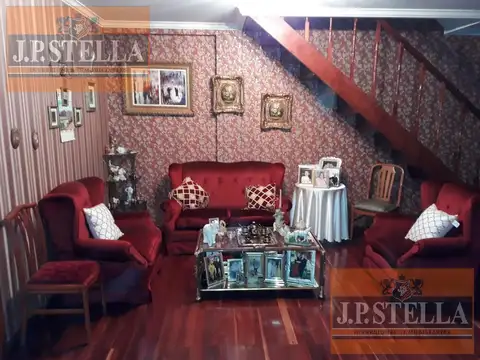 Depto Tipo Casa 5 ambientes con 3 baños