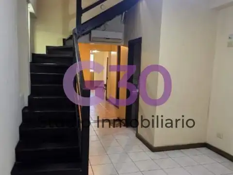 Oficina 2 ambientes con 1 baño