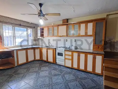 Avellaneda 2700, Piso 0