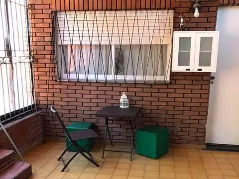 Depto Tipo Casa 5 ambientes con 1 baño