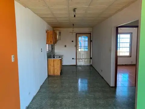 Calle 83 entre 6 y 7 500