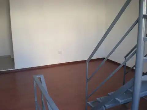 Depto Tipo Casa 2 ambientes con 1 baño