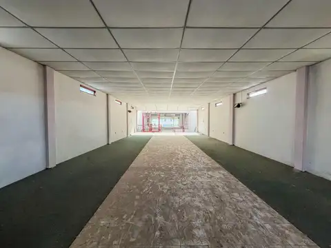 Local en Alquiler en Centro de Luján, $ 4.900.000