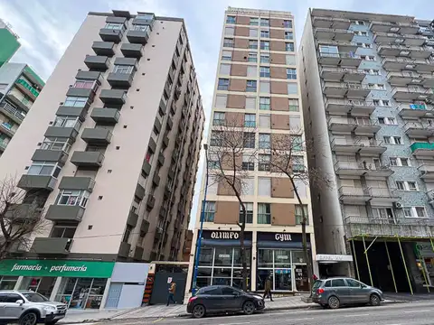 VENTA DEPTO 2 AMB A 1 CUADRA DEL MAR AV COLÓN.