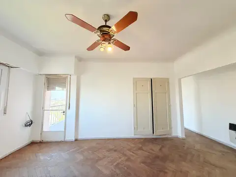 CUATRO AMBIENTES EN VENTA CON BALCÓN BARRIO GENERAL PAZ