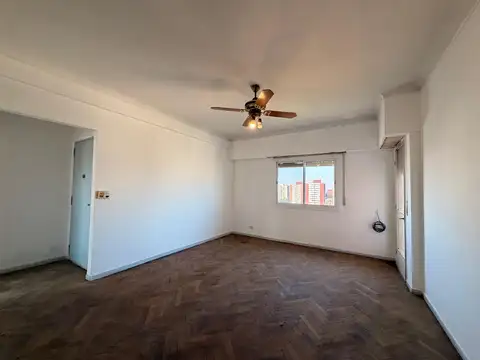 CUATRO AMBIENTES EN VENTA CON BALCÓN BARRIO GENERAL PAZ