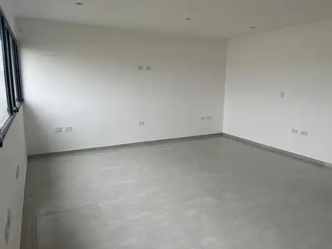 Oficina en Venta con 1 cochera