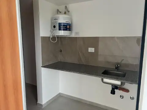 Oficina con Cochera en Venta en Gorina