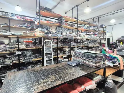 Local en Venta Via Pública