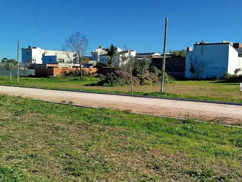Lote En Venta A Metros De Lebensohn - Zona Paracao