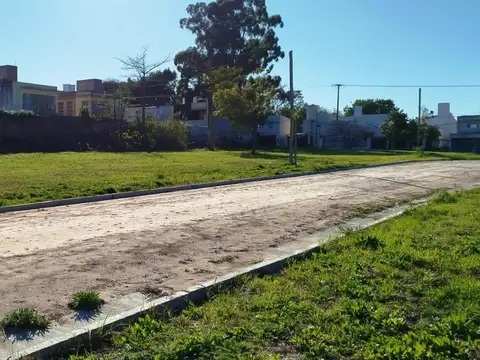 Lote En Venta A Metros De Lebensohn - Zona Paracao