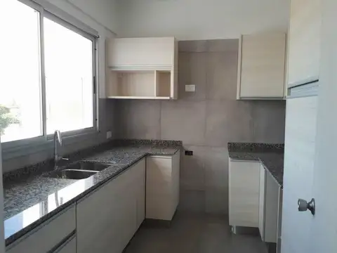 Departamento en Alquiler en Quilmes, $ 935.000