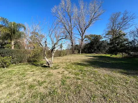 680 m2 Lote Arroyo de la Cruz