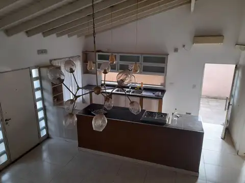 Casa en Alquiler de 5 dormitorios
