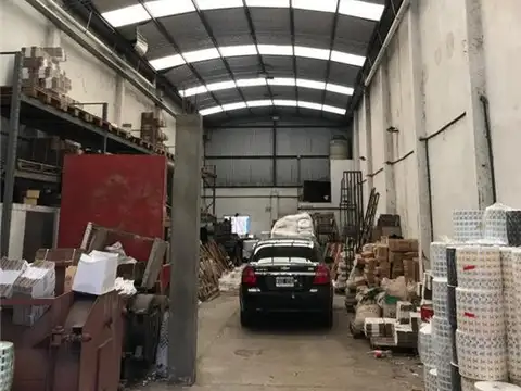 Galpon en Venta en Lanus Oeste, USD 180.000