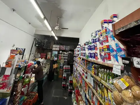 Local en Venta Via Púb.