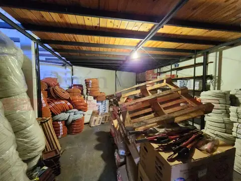 Local en Venta en Haedo, USD 330.000