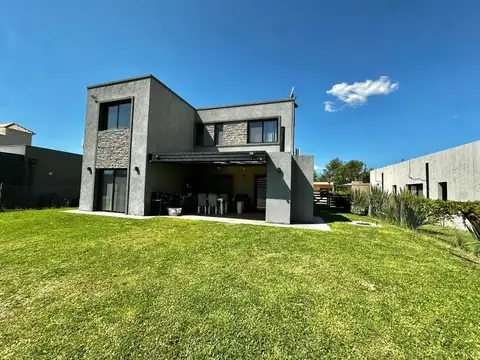Casa  en Venta en Los Arces, La Cañada de Pilar, Pilar