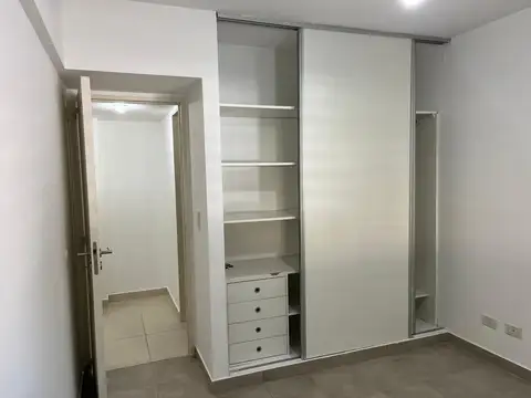 Excelente departamento de 2 ambientes en planta baja al fren