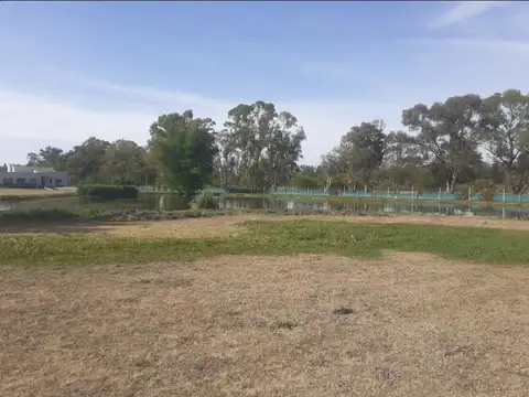 Casuarinas del Pilar, Club de Campo