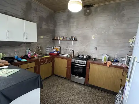 Venta de lote de 890 m2 en Villa Lugano