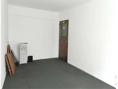 12000 DOLARES   Y DEJA DE ALQUILAR! OPORTUNIDAD  OFICINA EN GALERIA- MONOAMBIENTE LUMINOSO-