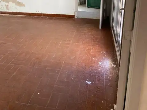 RIVADAVIA N°1630 - BRAGADO PERMUTA POR DPTO CABA O LA PLATA