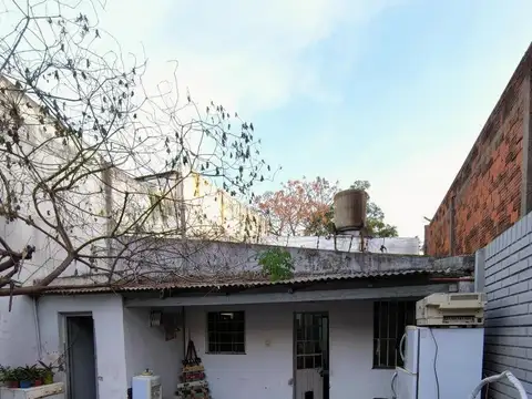 Casa en venta - 3 Dormitorios 1 Baño - Tolosa