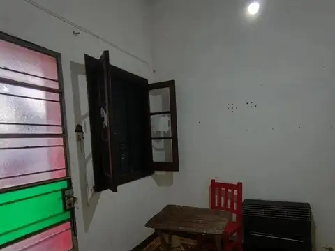 Casa en venta - 3 Dormitorios 1 Baño - Tolosa