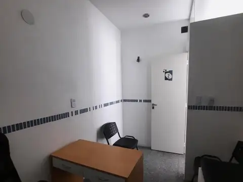 Local en Alquiler en La Plata, $ 350.000