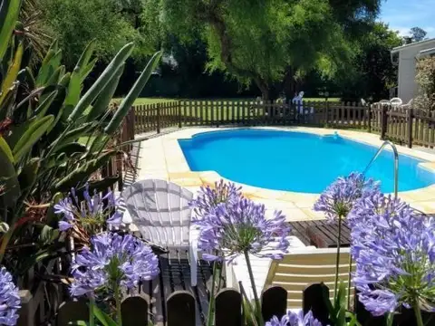 Mercedes e/ Tandil y Junin