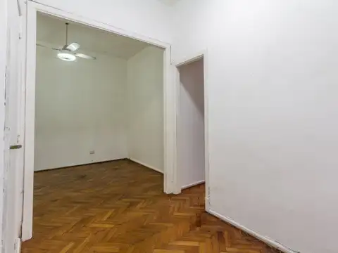 Departamento en Venta en Balvanera, USD 95.000