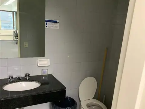 Oficina en Venta en Plaza San Martín, USD 400.000