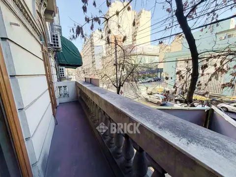 Depto Tipo Casa en Venta 90 años