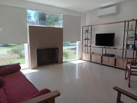 Casa en Alquiler Temporal de 4 dormitorios