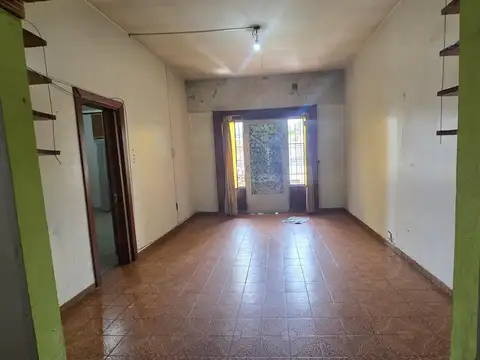 Casa en Venta en Isidro Casanova, USD 60.000